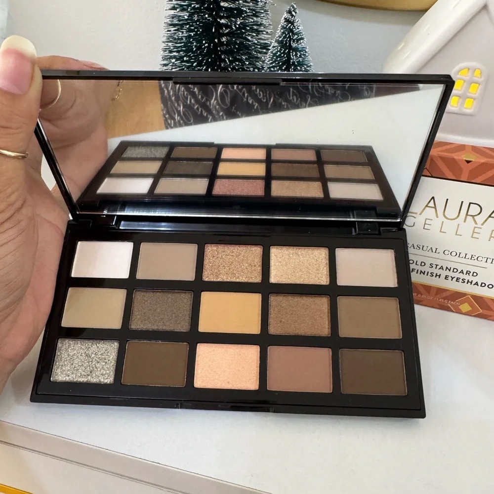 Laura Geller THE CASUAL COLLECTION - GOLD STANDARD - 15 Multi-Finish Eyeshadows